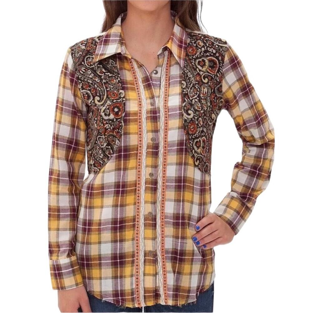 Gimmicks by BKE Patchwork Plaid Button Down - XS